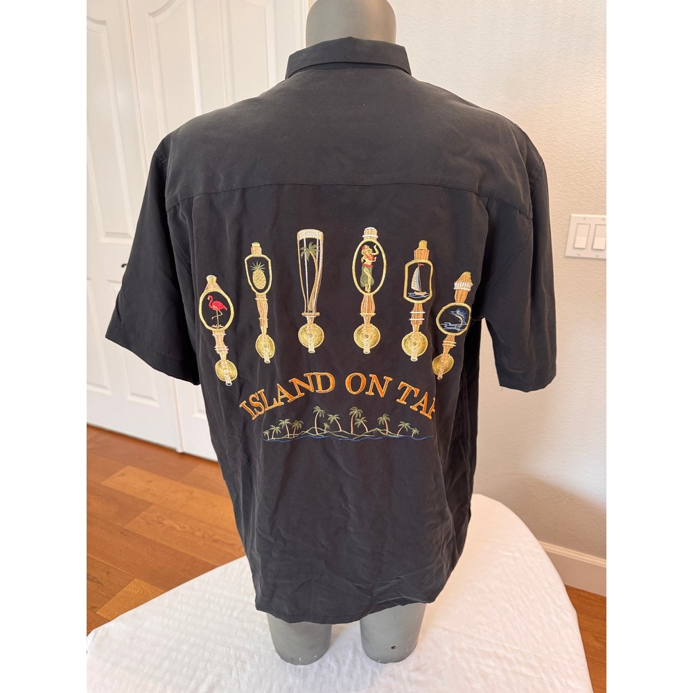 Bamboo Cay Camp Shirt Mens L Black NWT Island On Tap Beer Taps Embroidered